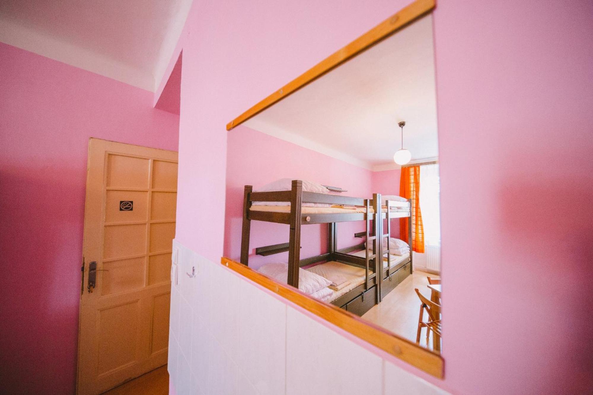Hostel Dakura Prag Eksteriør billede